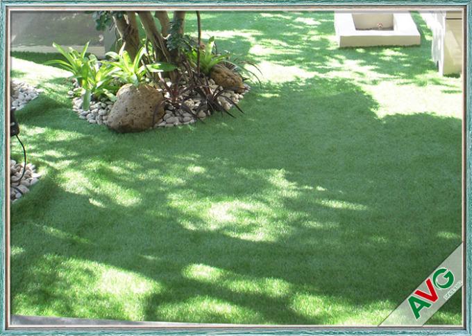 Il tappeto erboso artificiale dell'erba del giardino resistente UV per l'abbellimento dello SGS ha approvato 0