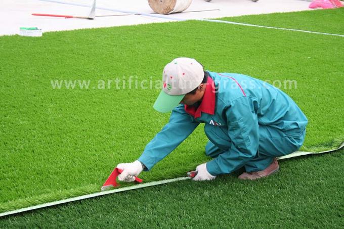 ultime notizie sull'azienda Come installare l'erba artificiale di sport?  2