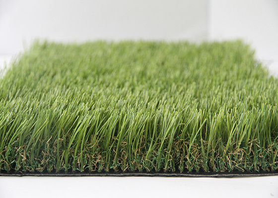 La CINA Alta densità artificiale dell'erba 6800Dtex 18900 del giardino verde sano fornitore