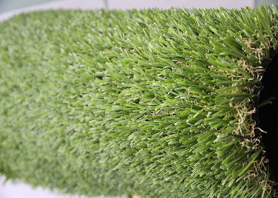 La CINA Il doppio artificiale dell'interno S dell'erba di altezza del mucchio di 25MM modella l'abbellimento del tappeto erboso artificiale fornitore