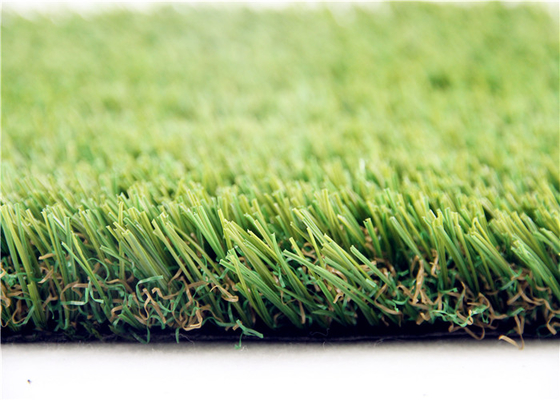 La CINA Erba falsa verde per il giardino, erba sintetica di 15MM del tappeto erboso artificiale del giardino fornitore