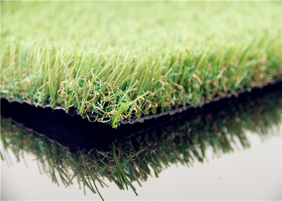 La CINA erba artificiale del giardino domestico della villa della parete di 10mm, tappeto erboso falso 6800 Dtex del giardino fornitore