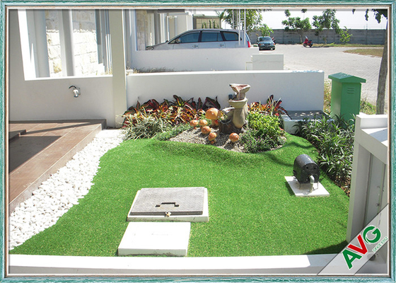 La CINA Pienezza Emerald Green Artificial Grass Turf di superficie per l'abbellimento all'aperto/giardino fornitore