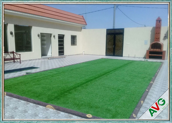 La CINA Pp + PE che abbellisce il tappeto erboso artificiale dell'erba di svago artificiale della casa fornitore