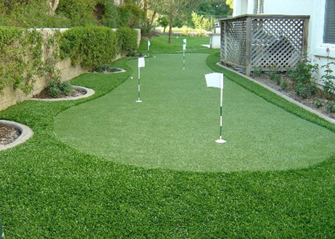 Coperte artificiali dell'erba di golf fantastico di verdi mettenti, materiale sintetico del PE dell'erba di golf 0