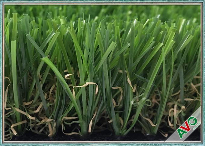 6800 erbe sintetiche ornamentali di Dtex abbelliscono l'erba artificiale per i giardini 0