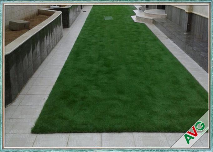 Colore verde che abbellisce erba artificiale per la norma ornamentale del giardino ESTO LC3 0