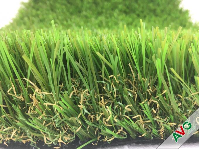 Erba artificiale all'aperto di alta resistenza agli'agenti atmosferici/tappeto sintetico dell'erba 0
