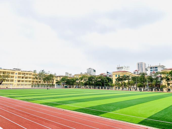 Tappeto erboso artificiale Futbol di calcio del campo di football americano artificiale dell'erba di Cesped per la terra di calcio 0