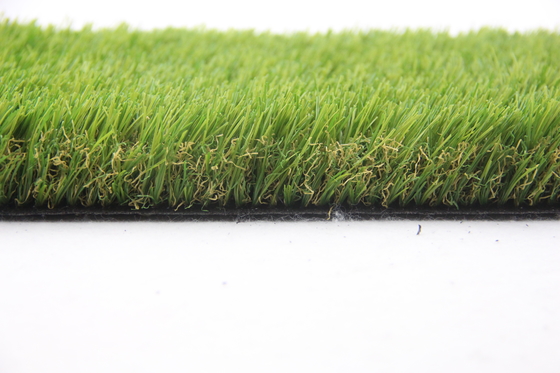 La CINA Tappeto erboso sintetico 45mm dell'erba artificiale naturale per l'abbellimento del giardino fornitore
