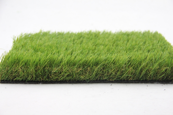 La CINA Il tappeto erboso sintetico su misura del paesaggio erba 40mm per campo giochi del giardino fornitore