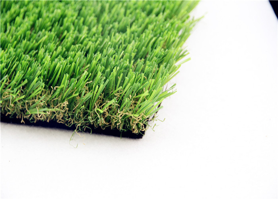 La CINA Prato inglese artificiale d'inverdimento Eco di falsificazione dell'erba del tappeto erboso del giardino del paesaggio della via amichevole fornitore