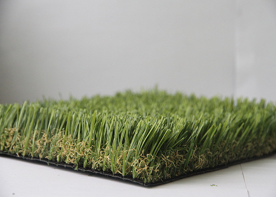 La CINA L'erba artificiale d'abbellimento all'aperto decorativa S modella il filato 11200 Dtex fornitore