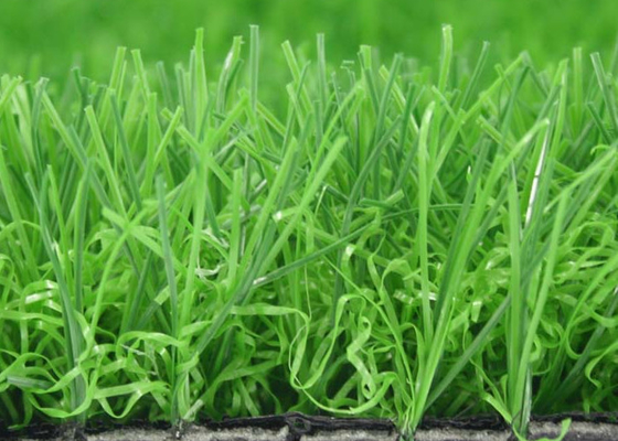 La CINA Rispettoso dell'ambiente Anti-UV d'abbellimento delle stuoie artificiali dell'erba del metallo libero fornitore