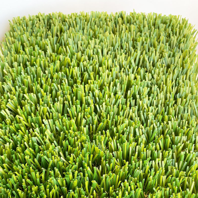 La CINA La C modella i pp ricci fa il giardinaggio erba artificiale per altezza del mucchio di aree di svago 50mm fornitore