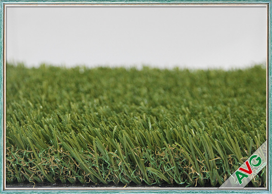 La CINA Superficie all'aperto eccezionale di pienezza di Dtex dell'erba 13200 di falsificazione del giardino con colore verde fornitore