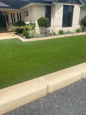 Erba sintetica del tappeto artificiale dell'erba di 50MM per l'erba del paesaggio del giardino fornitore