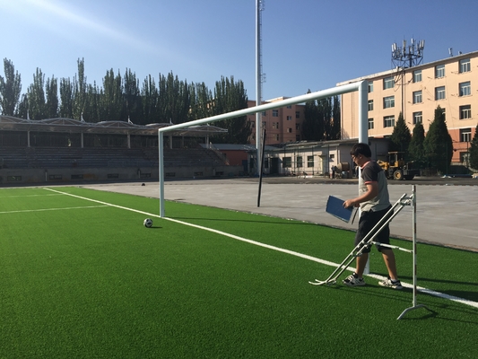 Erba artificiale di calcio del tappeto erboso di baseball dell'erba per la terra 60mm di calcio fornitore