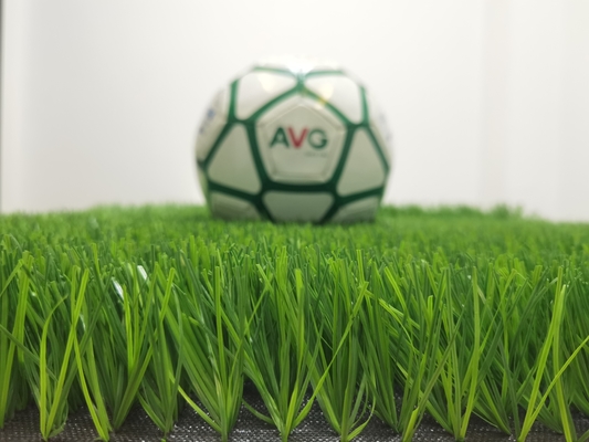 L'erba artificiale tappezza gli sport falsi dell'erba che pavimentano 55mm per la corte di calcio fornitore