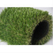 Il tappeto erboso artificiale di sguardo naturale verde fertile dell'erba del giardino tappezza spesso e morbido fornitore