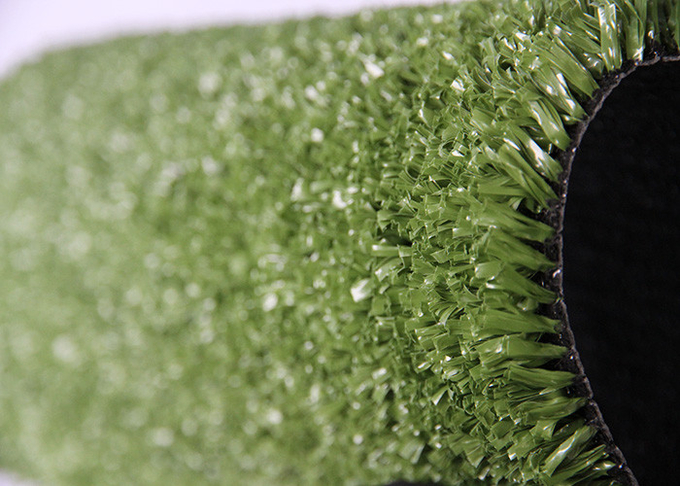 L'esposizione sintetica di sguardo reale dell'iarda del prato inglese dell'erba del tennis ha personalizzato graduato 0